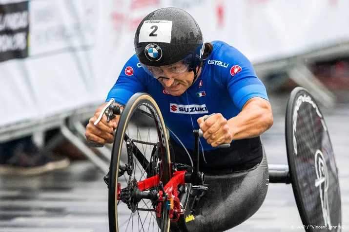 handbiker zanardi nog steeds in levensgevaar