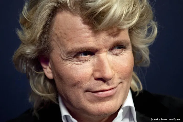 hans klok neemt oekraiense artiesten mee op tournee