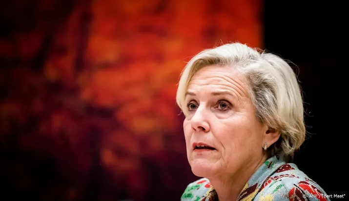 harde kritiek oppositie op bijleveld