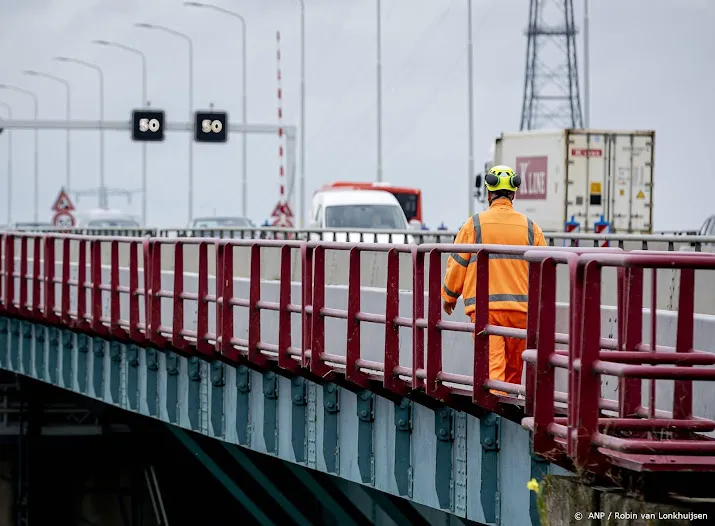 haringvlietbrug hele weekend dicht vanwege werkzaamheden