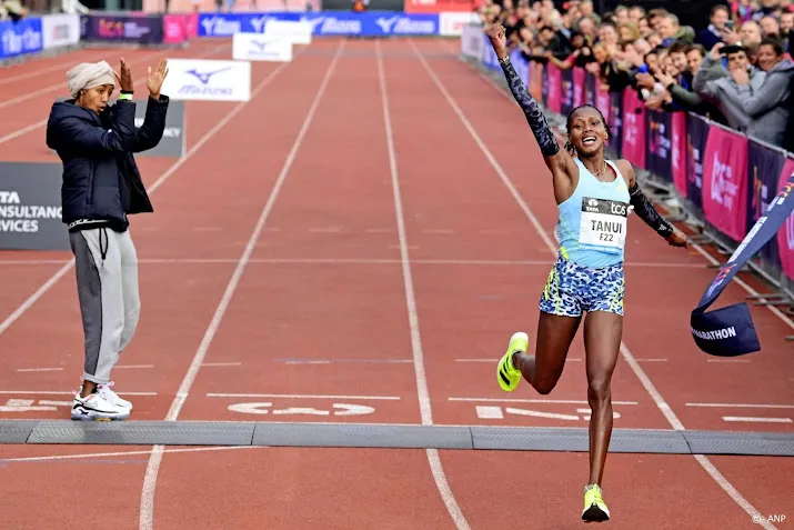 hassan voor derde keer nederlands atlete van het jaar