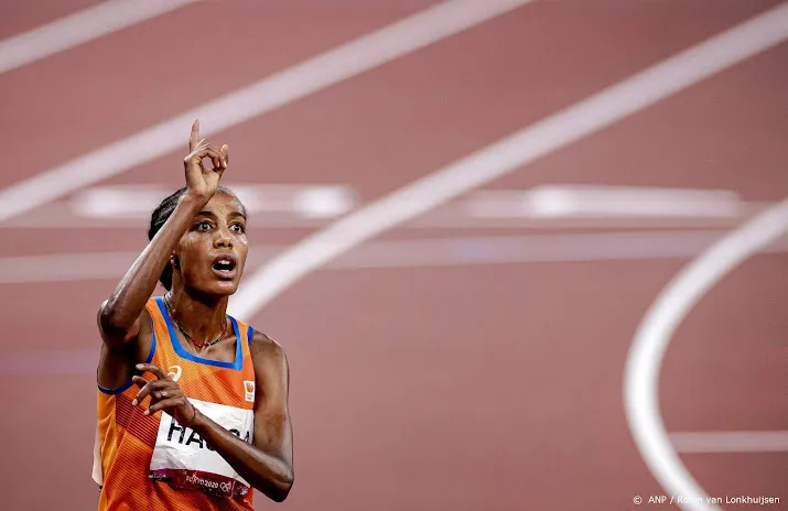 hassan wint 5000 meter bij rentree op atletiekbaan