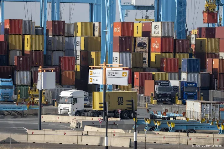 haven rotterdam vooral containervervoer geraakt door sancties