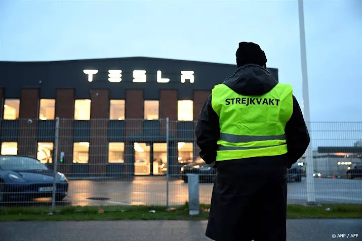 heel scandinavie keert zich nu tegen tesla om zweeds cao conflict