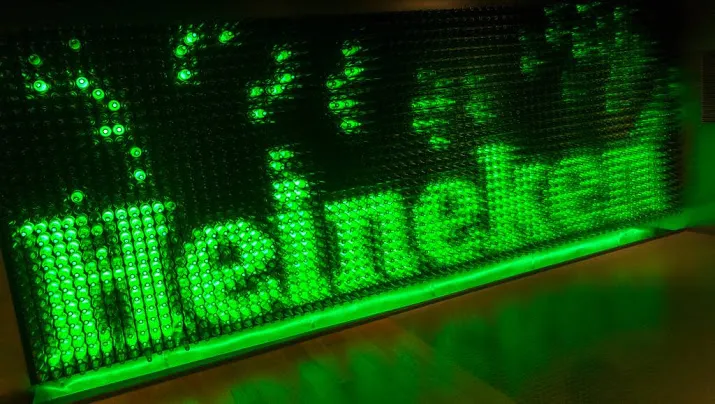 heineken onderuit in lagere aex