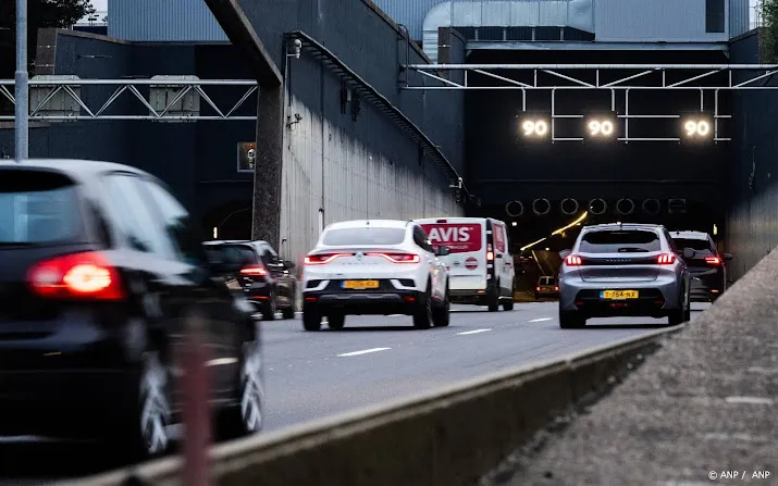 heinenoordtunnel naar rotterdam dit weekend dicht om renovatie