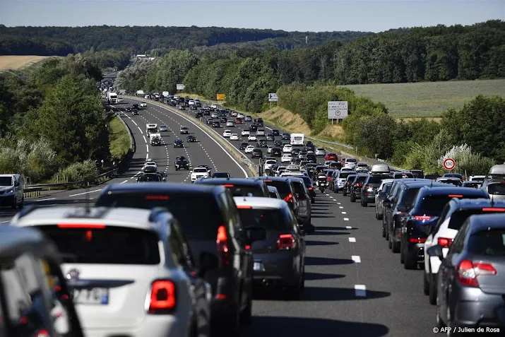 hele drukke zaterdag door vakantieverkeer op europese wegen