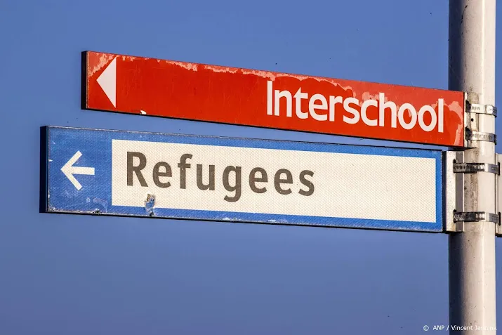 hengelo verleent noodopvang aan 100 vluchtelingen