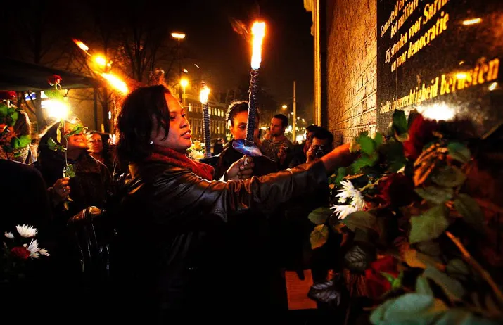 herdenking decembermoorden na unieke eis