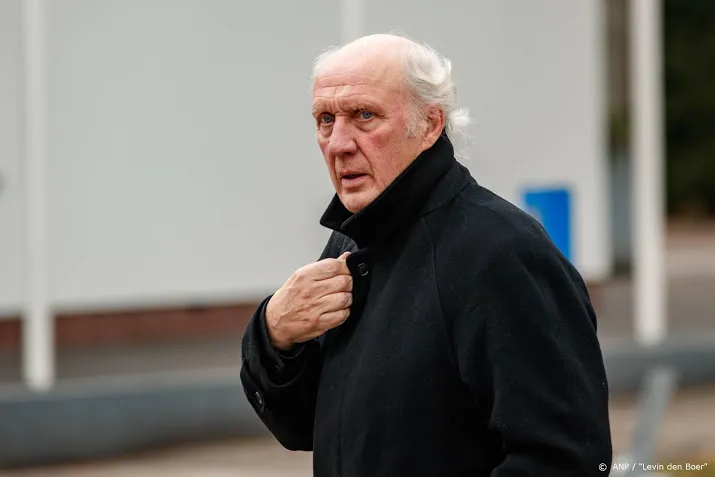 herman van veen op 75e verjaardag door virus niet op het podium