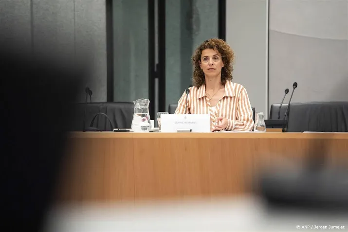 hermans houdt ook klimaatontkenners in kabinet aan de afspraken