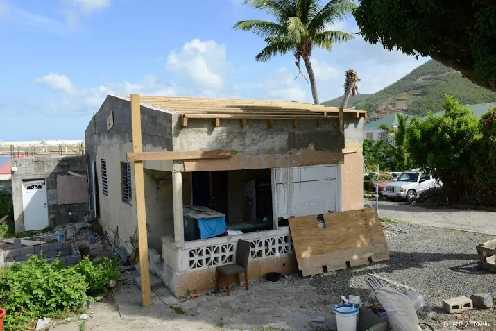 herstel huizen sint maarten veel te traag