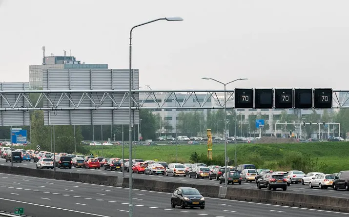 hinder op schiphol door grote storing