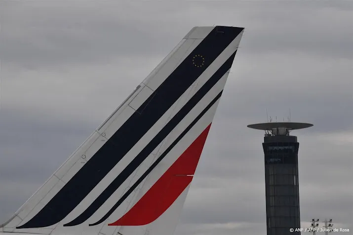 hinder vliegverkeer door staking franse luchtverkeersleiders