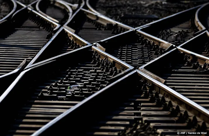 hinder voor treinreizigers in meivakantie om werkzaamheden