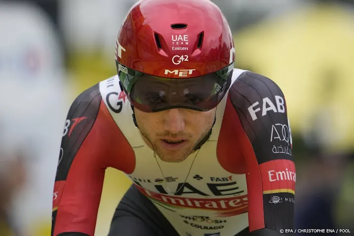 hirschi wint tweede etappe ronde van luxemburg en pakt leiding