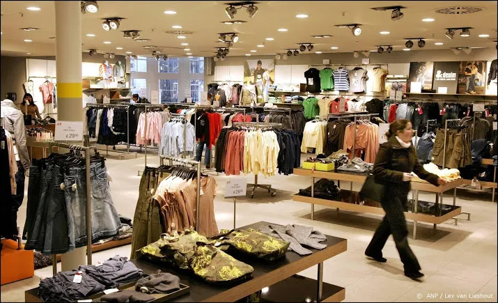 hm gaat kledingzaken openstellen voor winkelen op afspraak