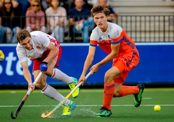 hockeyer croon van hgc naar bloemendaal