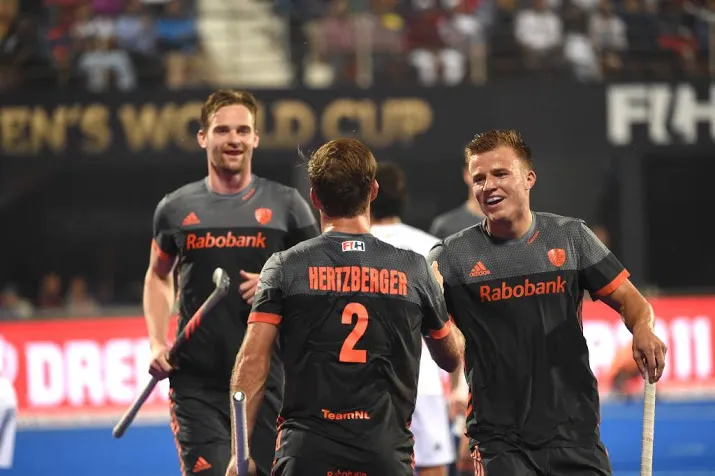 hockeyers met royale zege naar tussenronde