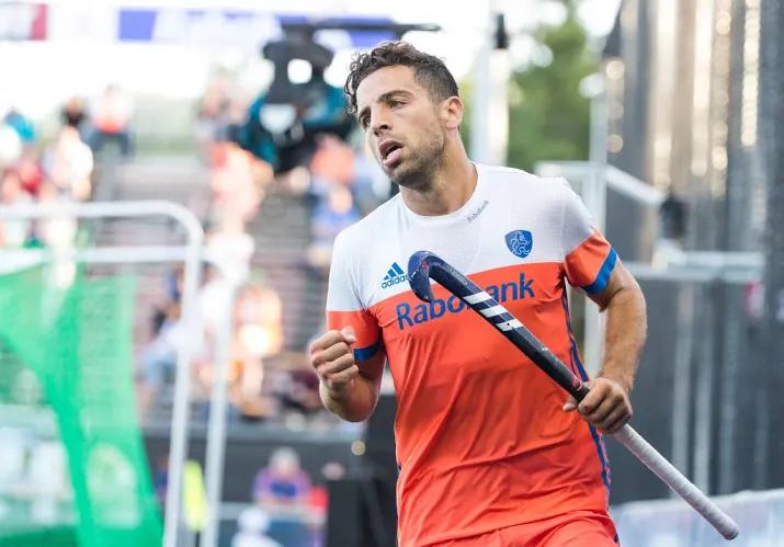 hockeyers nemen kansen in eigen hand