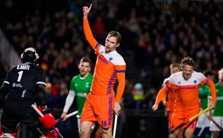 hockeyers vertrekken na ruime zege op ieren