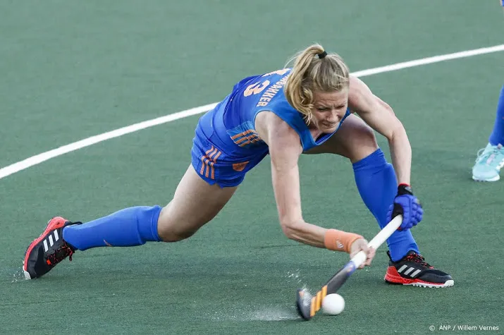 hockeyster van maasakker wil met twee titels afscheid nemen