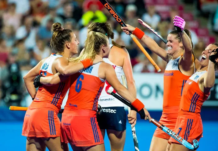 hockeysters beginnen tegen japan