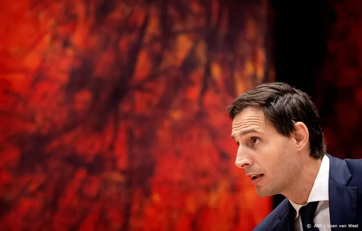 hoekstra akkoord klm eerste stap op weg naar herstel