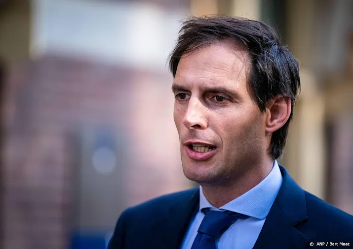 hoekstra besluit bijleveld enorm jammer maar wel te respecteren