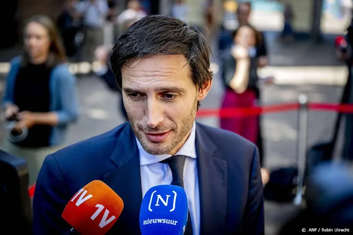 hoekstra blij dat erdogan verzet tegen zweden staakt
