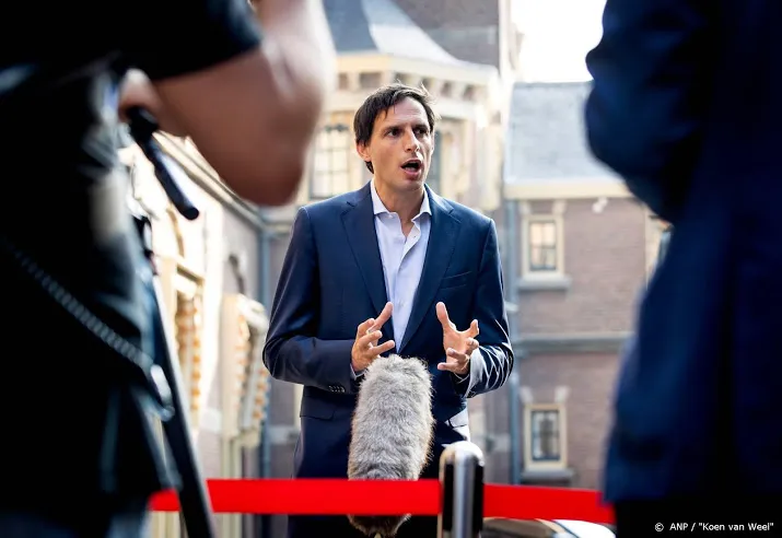 hoekstra enorme banenverlies komt niet als verrassing