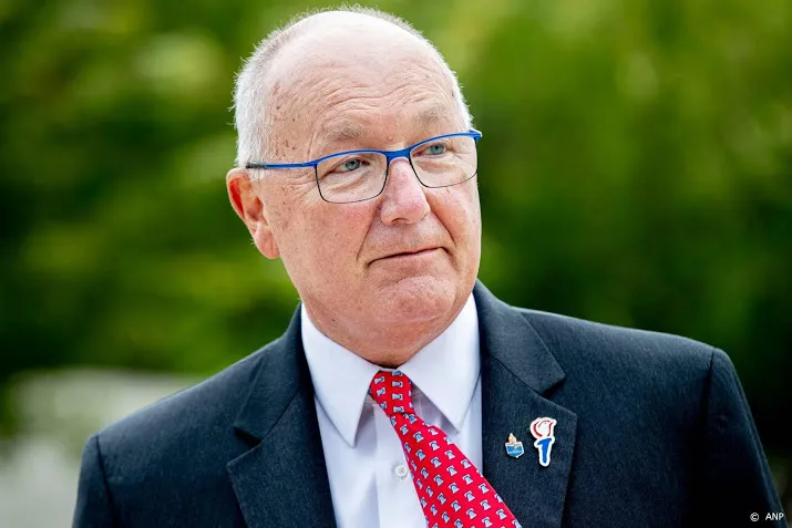 hoekstra nooit fondsenwerving op ambassade vs voor partij
