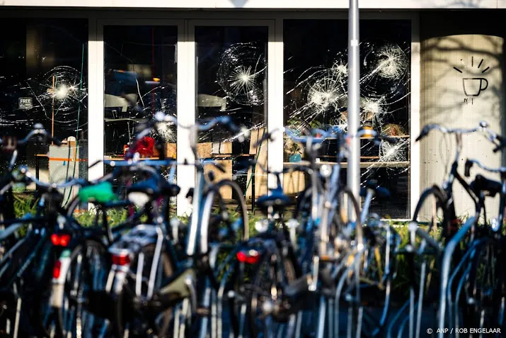 hoekstra schade door relschoppers wordt volledig opgevangen