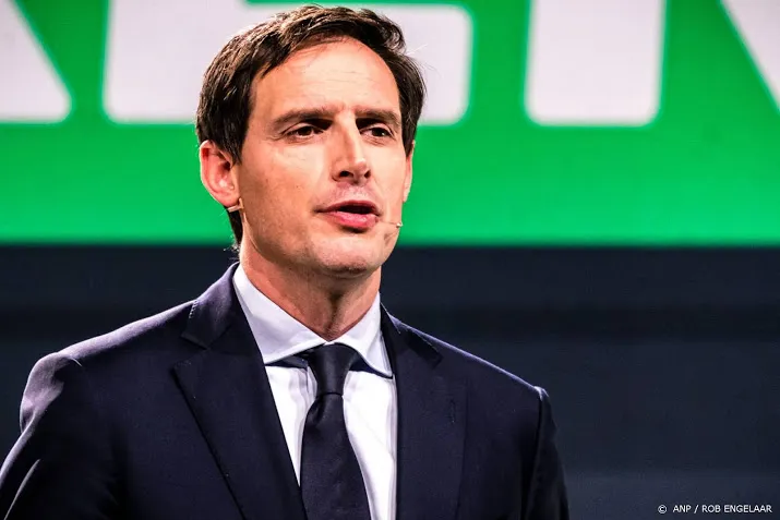 hoekstra snelrecht toepassen op relschoppers