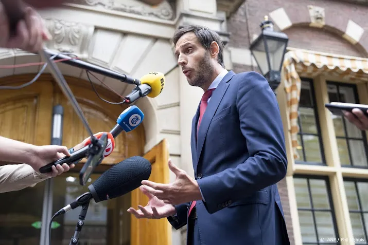 hoekstra vindt dat hij juist bijdraagt aan stikstofoplossing