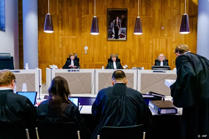 hof is vrouwen en kinderen niet terughalen