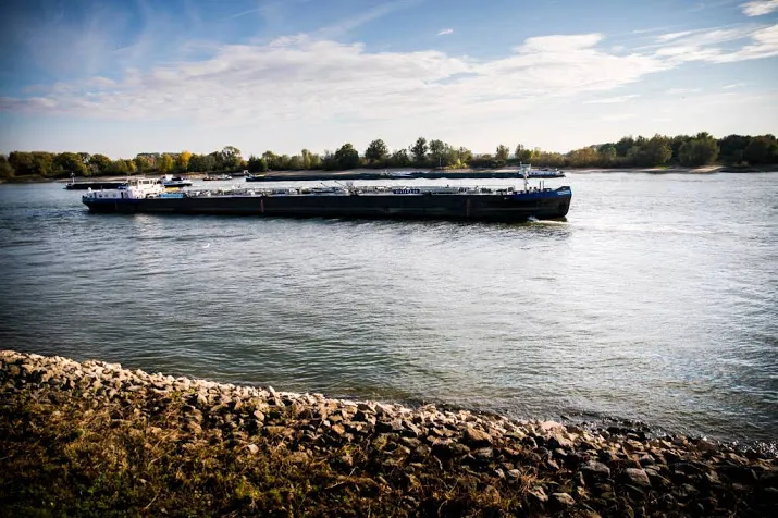 hogere omzet binnenvaart door lage waterstand