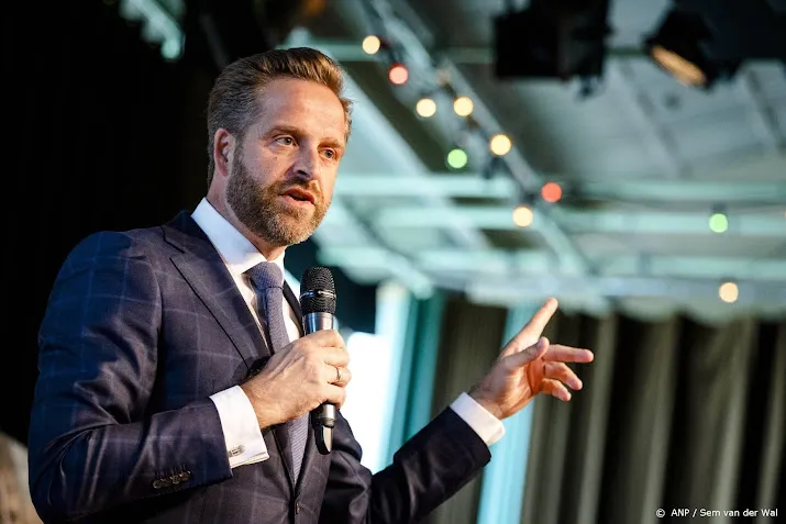 hogere straf voor bedreigen minister hugo de jonge en dochter