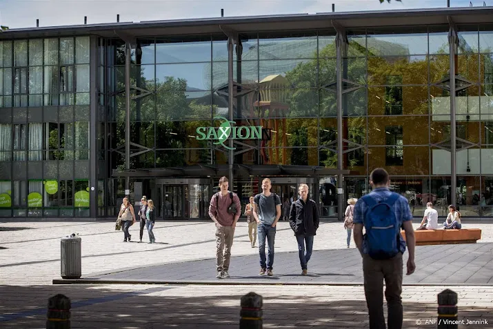 hogeschool gaat in gesprek met docent die nazi tweets verstuurde