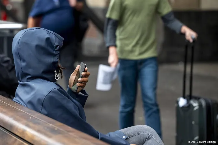 hogesnelheidstrein tussen amsterdam en rotterdam rijdt weer