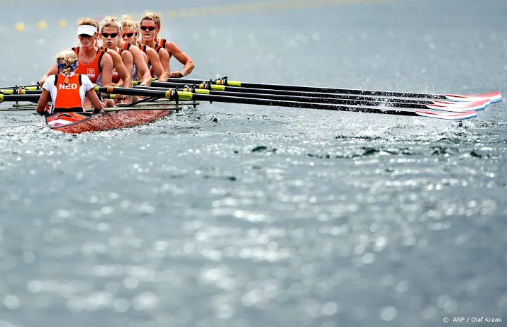 holland acht en dubbelvieren in finale