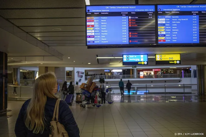 honderd passagiers klm vlucht achtergebleven in johannesburg