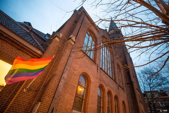 honderden bijeen voor viering van de liefde