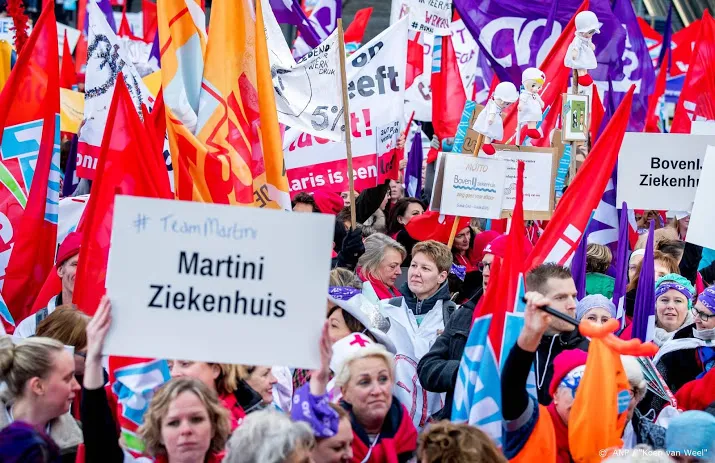 honderden stakers bij ziekenhuisactie utrecht