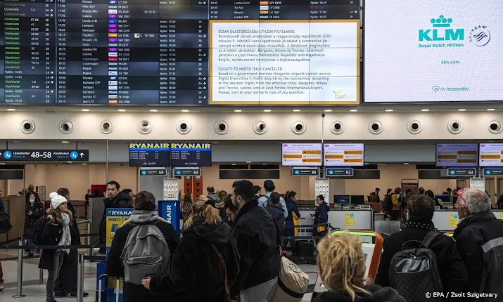 honderden vluchten in italie geannuleerd door staking