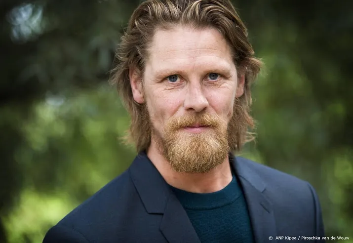 hongaarse film gijs naber beleeft galapremiere in cannes