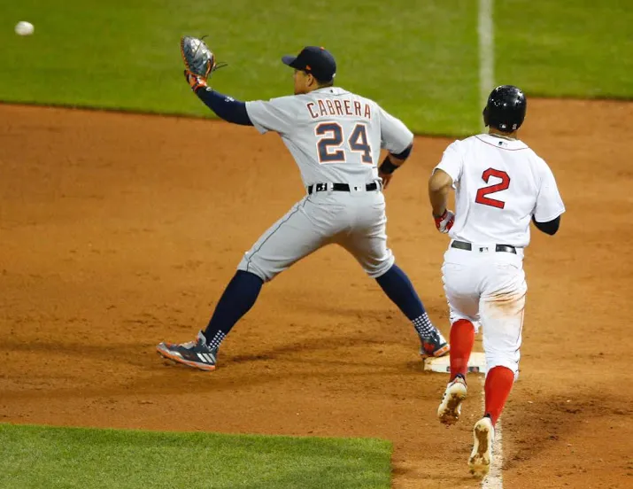 honkballer bogaerts blinkt voor boston