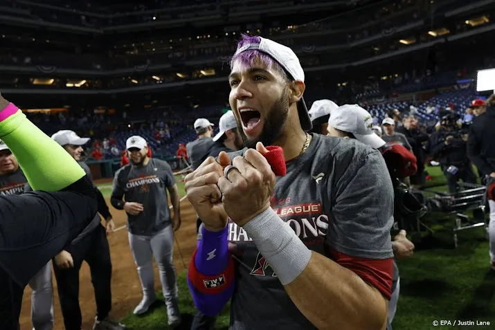honkballers arizona diamondbacks na 22 jaar weer in world series