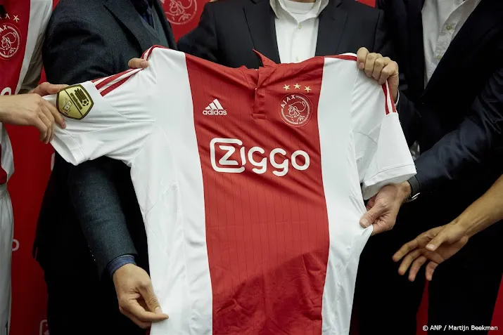 hoofdsponsors ajax doen nog geen uitspraak over schorsing kroes