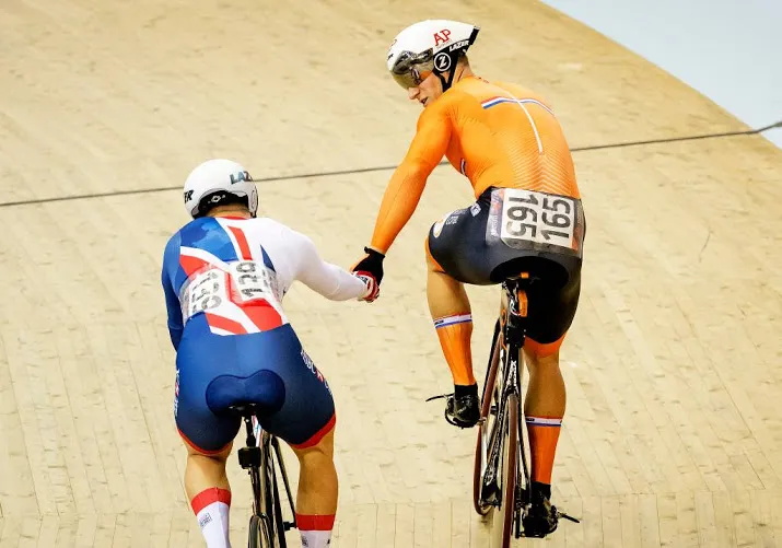 hoogland weer europees kampioen sprint